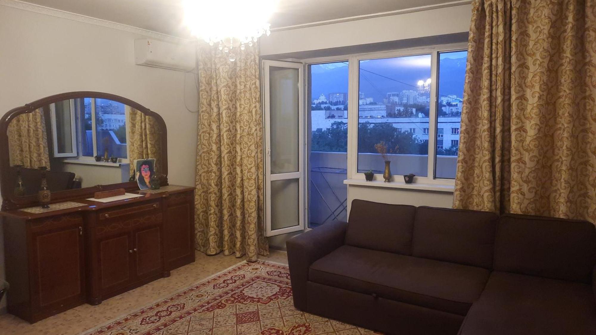 Apartment Shevchenko Panfilova Almaty Esterno foto